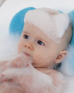 How To Get Your Toddler To Sleep - Give Him A Relaxing Bath