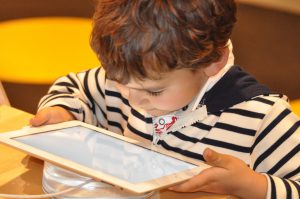 Tablets Are Ideal To Introduce Children To Technology